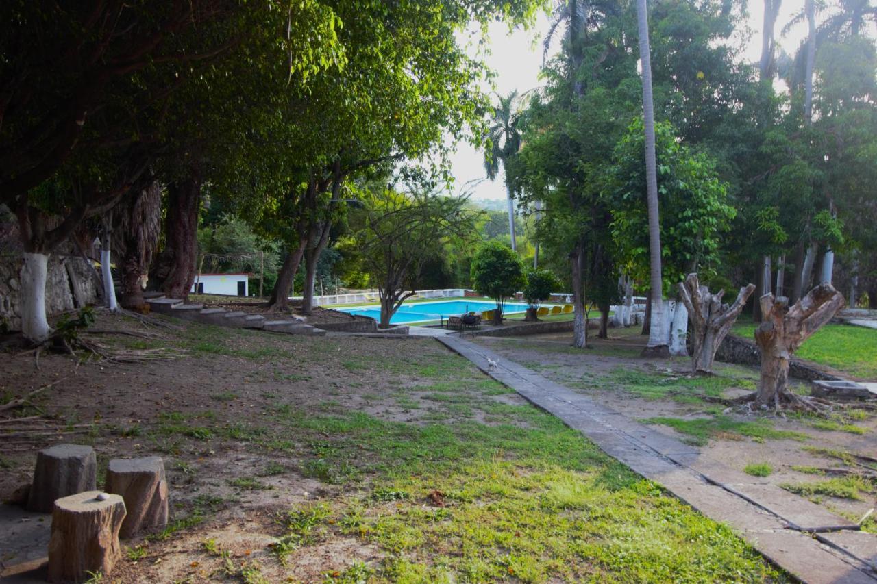 Hotel Nudista - Luz De Luna Nude Tehuixtla ภายนอก รูปภาพ