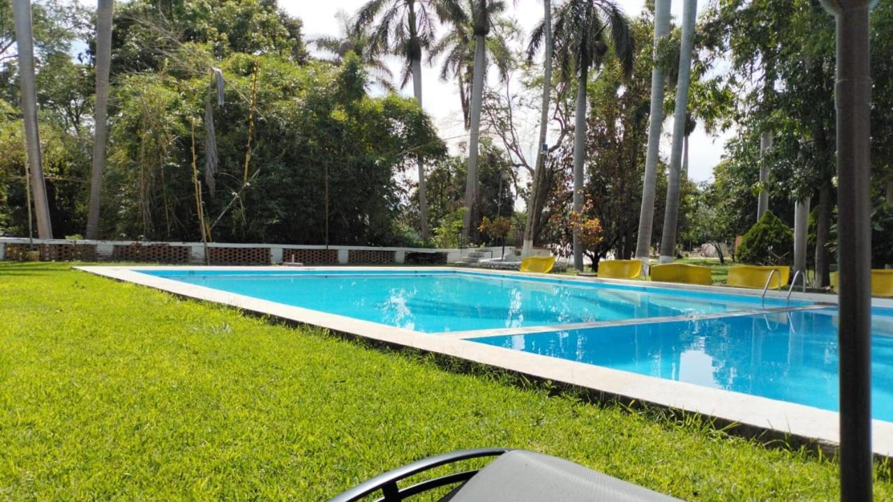 Hotel Nudista - Luz De Luna Nude Tehuixtla ภายนอก รูปภาพ
